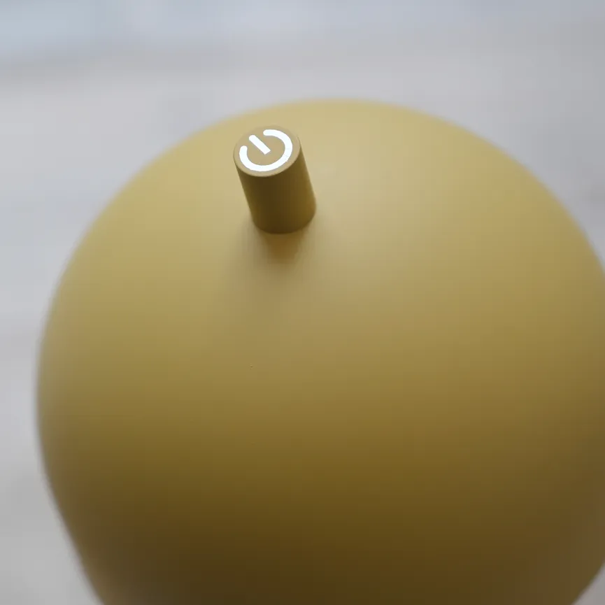 Akku-Stehleuchte "BELLIS" detail