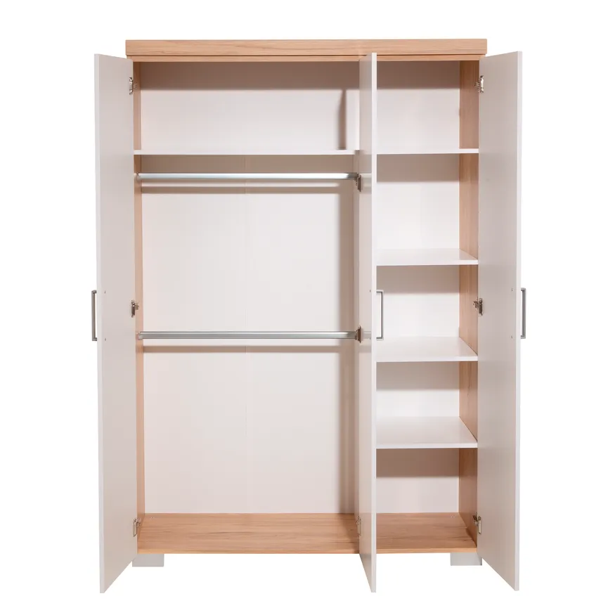 Kleiderschrank 3-trg. detail
