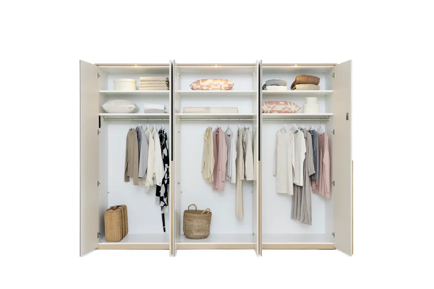 Drehtürenschrank 6-trg. detail