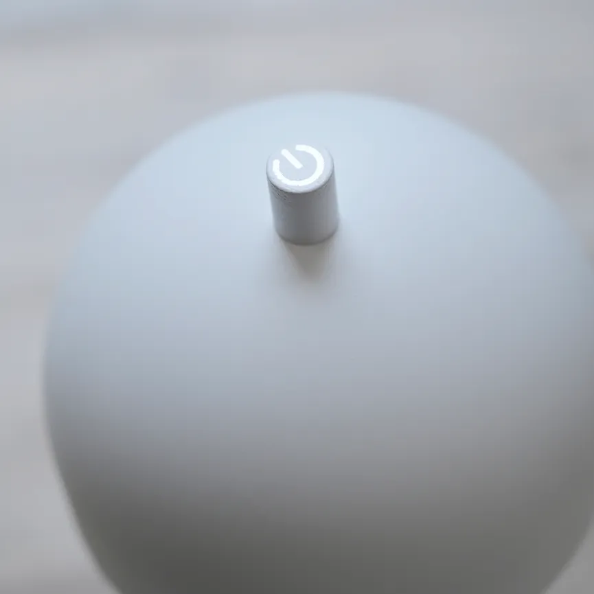 Akku-Stehleuchte "BELLIS" detail