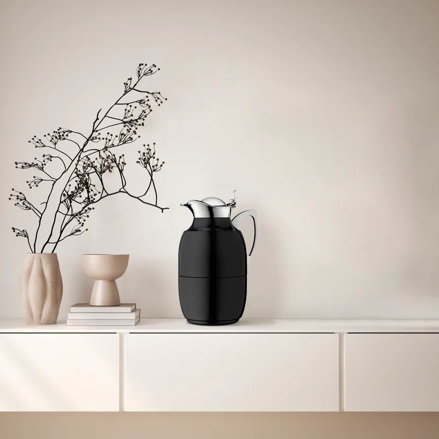 Isolierkanne Juwel black pol. milieu