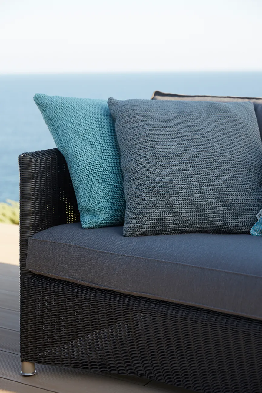 2-Sitzer Sofa inkl. Kissen detail