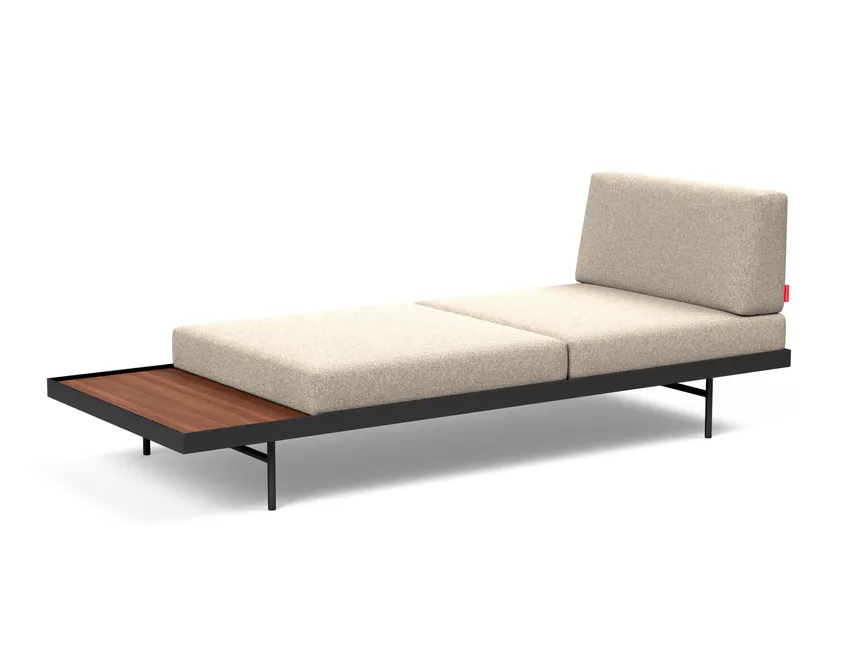 Sofa mit Walnusstisch detail