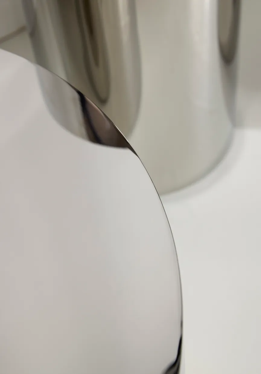 Tin Drum Tisch 25 detail