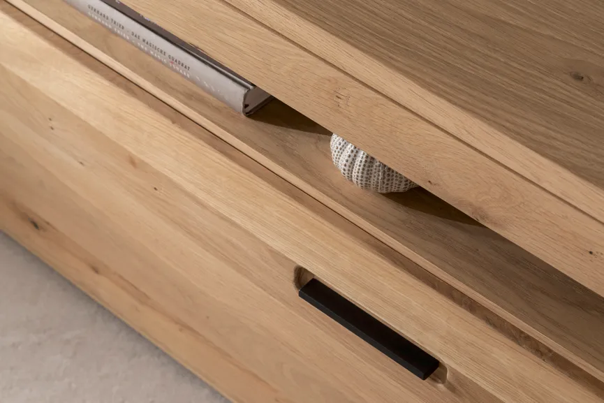 TV-Lowboard detail