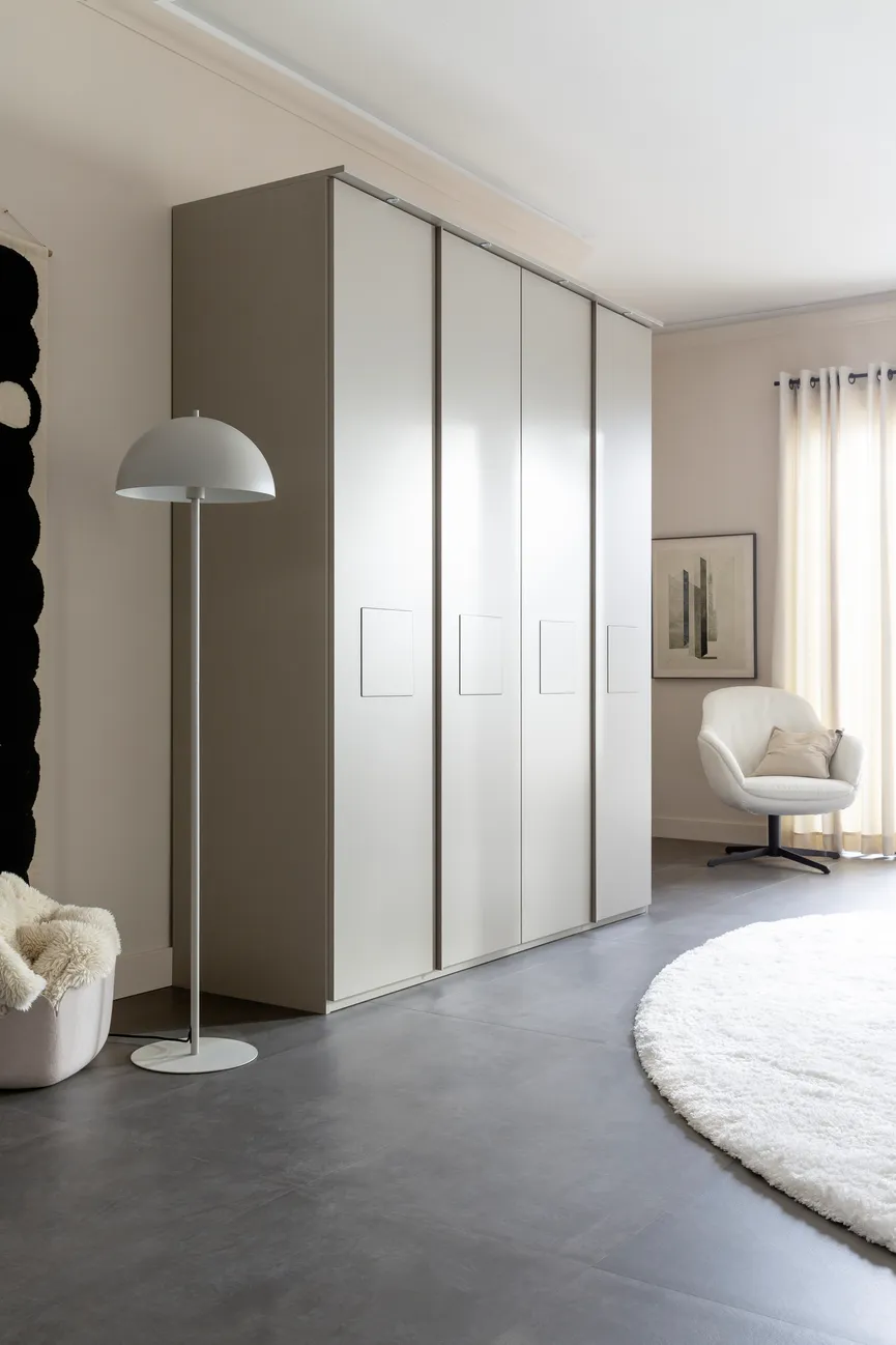 Drehtürenschrank 4-trg. detail