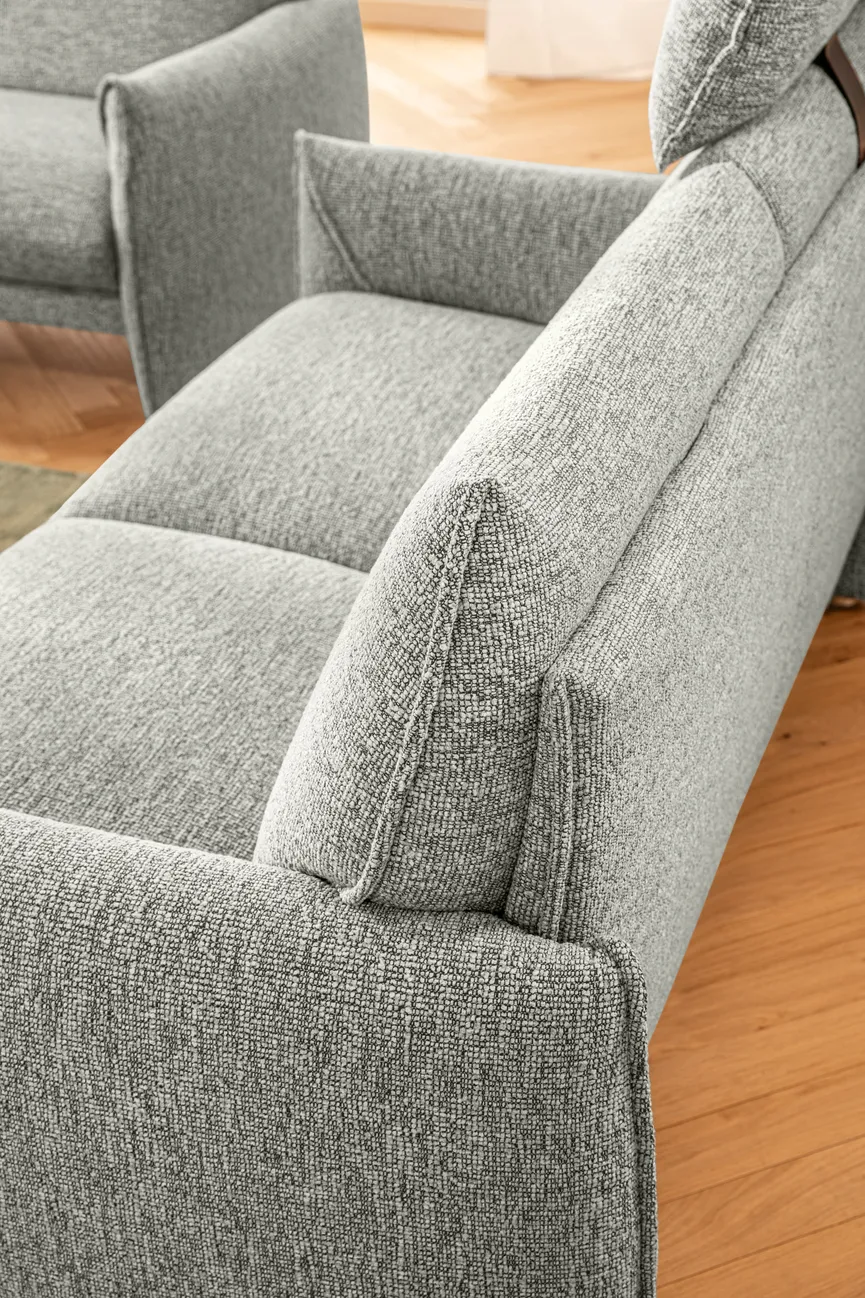 Fiona Sofa 2x70cm detail
