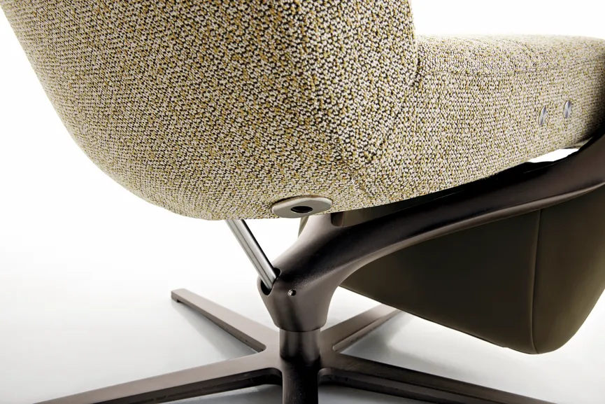 Sessel Yoko-2 DK bronziert detail