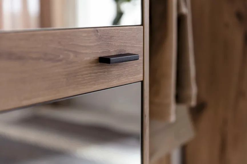 Garderobenschrank 1T detail