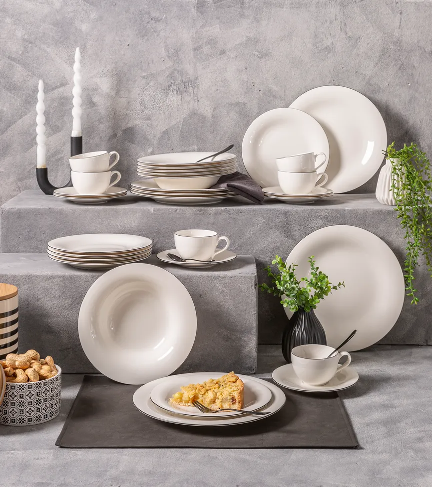 Tafel-Service "Black Lines" milieu