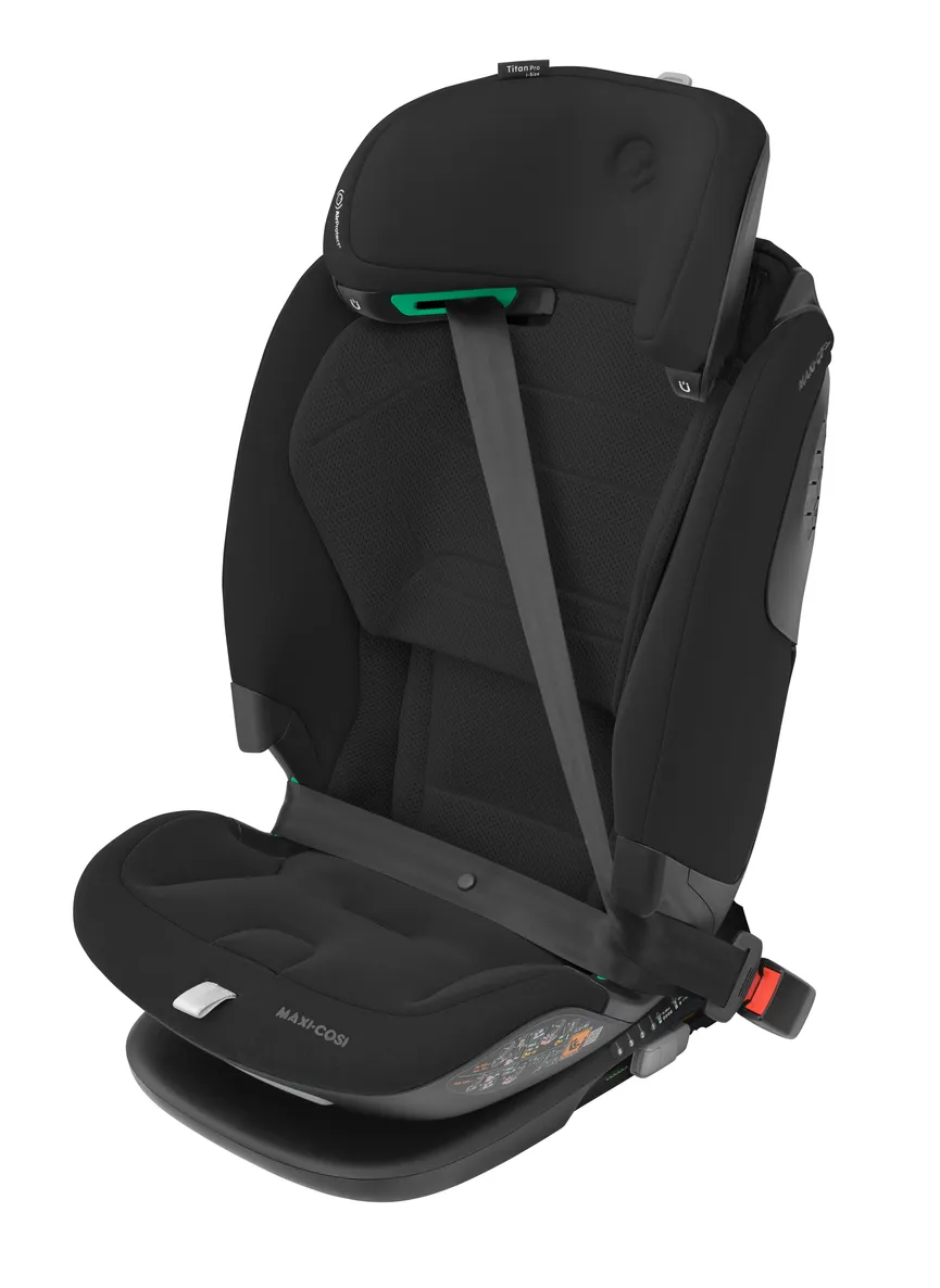 TITAN PRO2 i-Size, Black detail