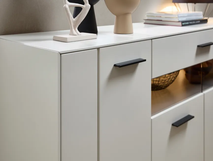 Sideboard* detail