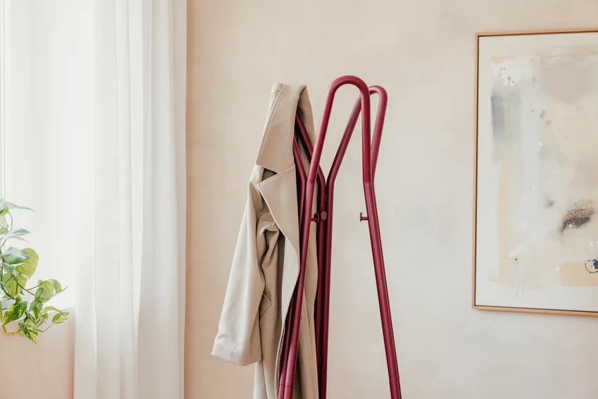 Garderobenständer detail