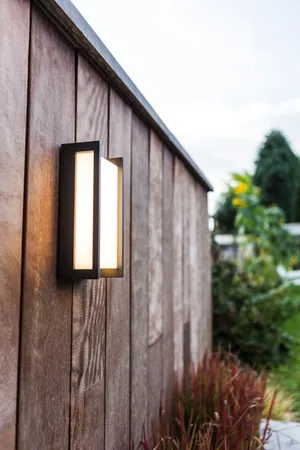 LED-Außenwandleuchte