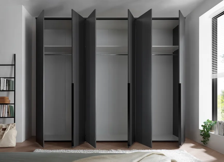 Drehtürenschrank 6-trg. detail