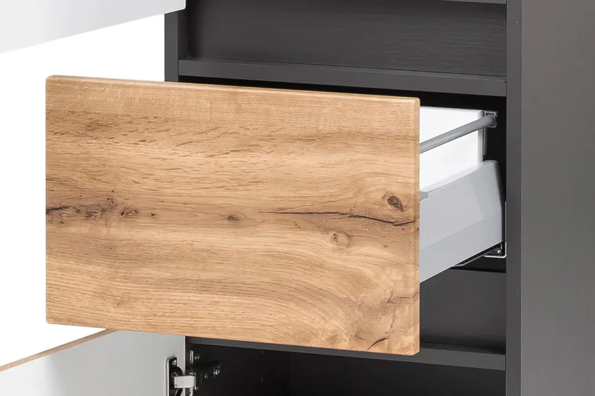 *Hochschrank detail
