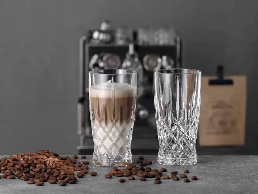 Latte-Macchiato-Becher milieu