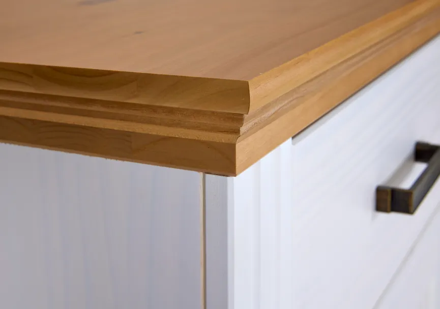 Sideboard detail