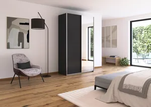 Schwebetürenschrank