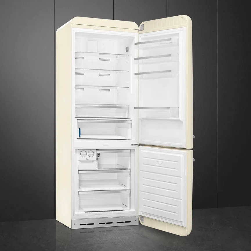 SMEG Kühl-/Gefrierkombination detail