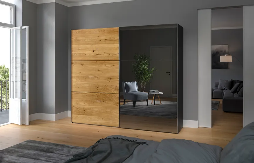 Schwebetürenschrank milieu