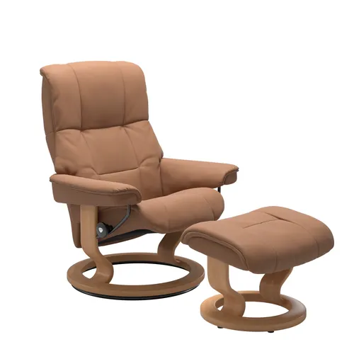 Sessel mit Hocker