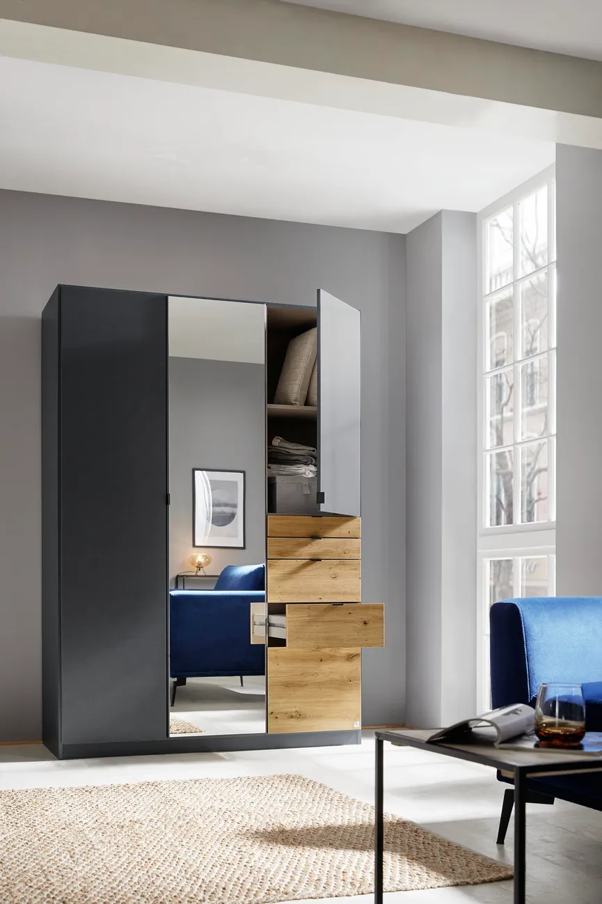Drehtürenschrank milieu