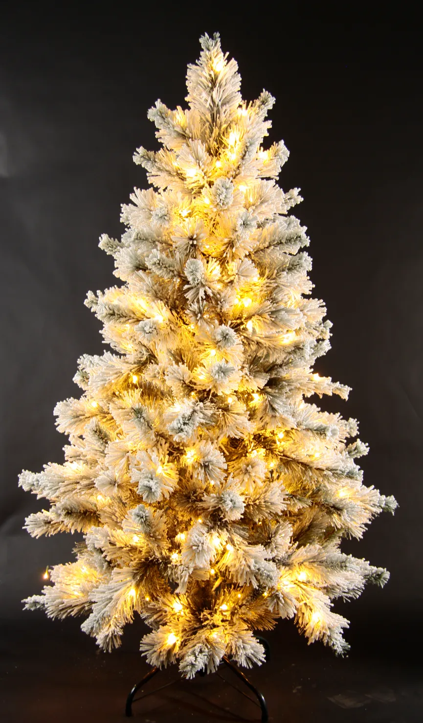 Tannenbaum mit Schnee S detail