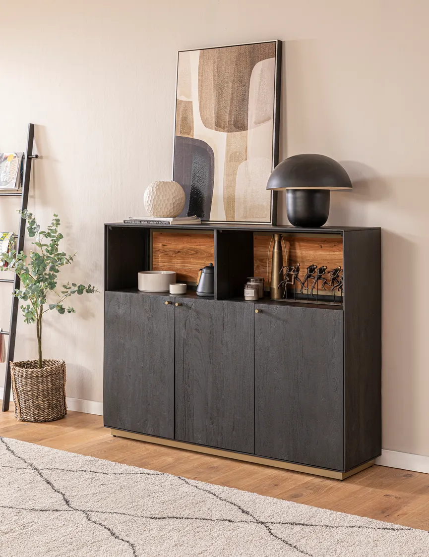 Sideboard detail