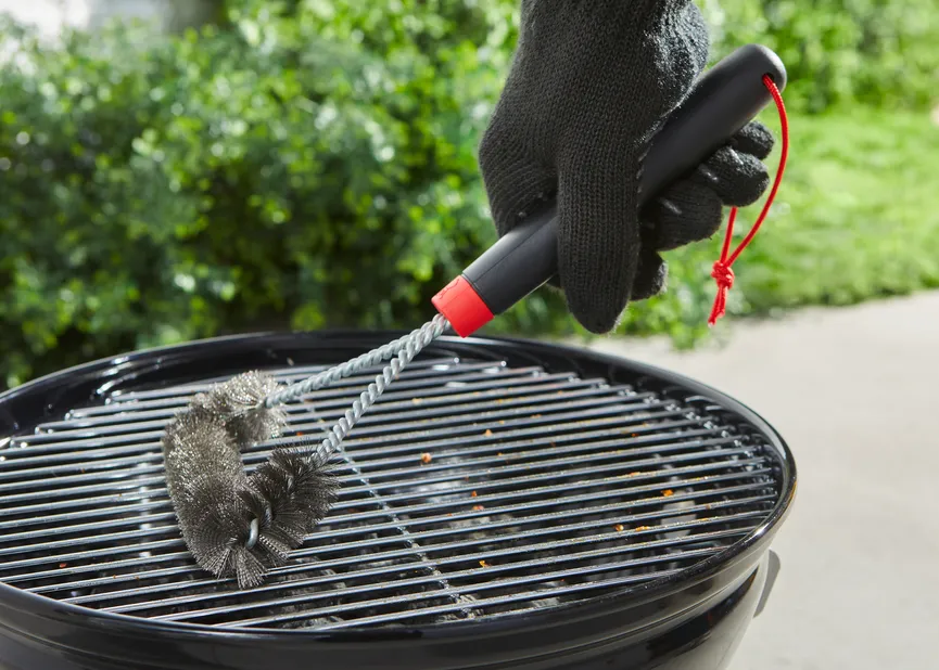 Dreiseitige Grillbürste detail