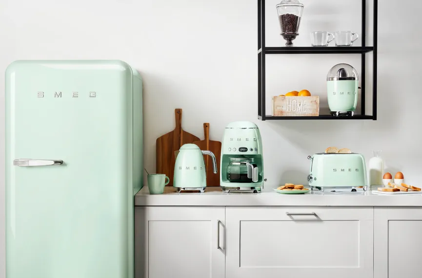 SMEG Stand-Kühlschrank milieu