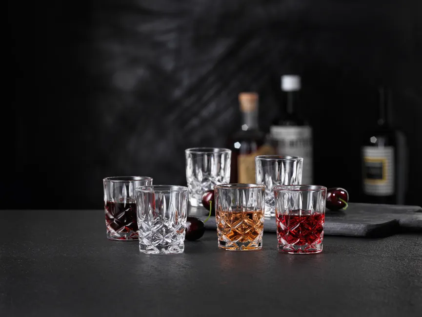 Schnapsglas "Noblesse" milieu