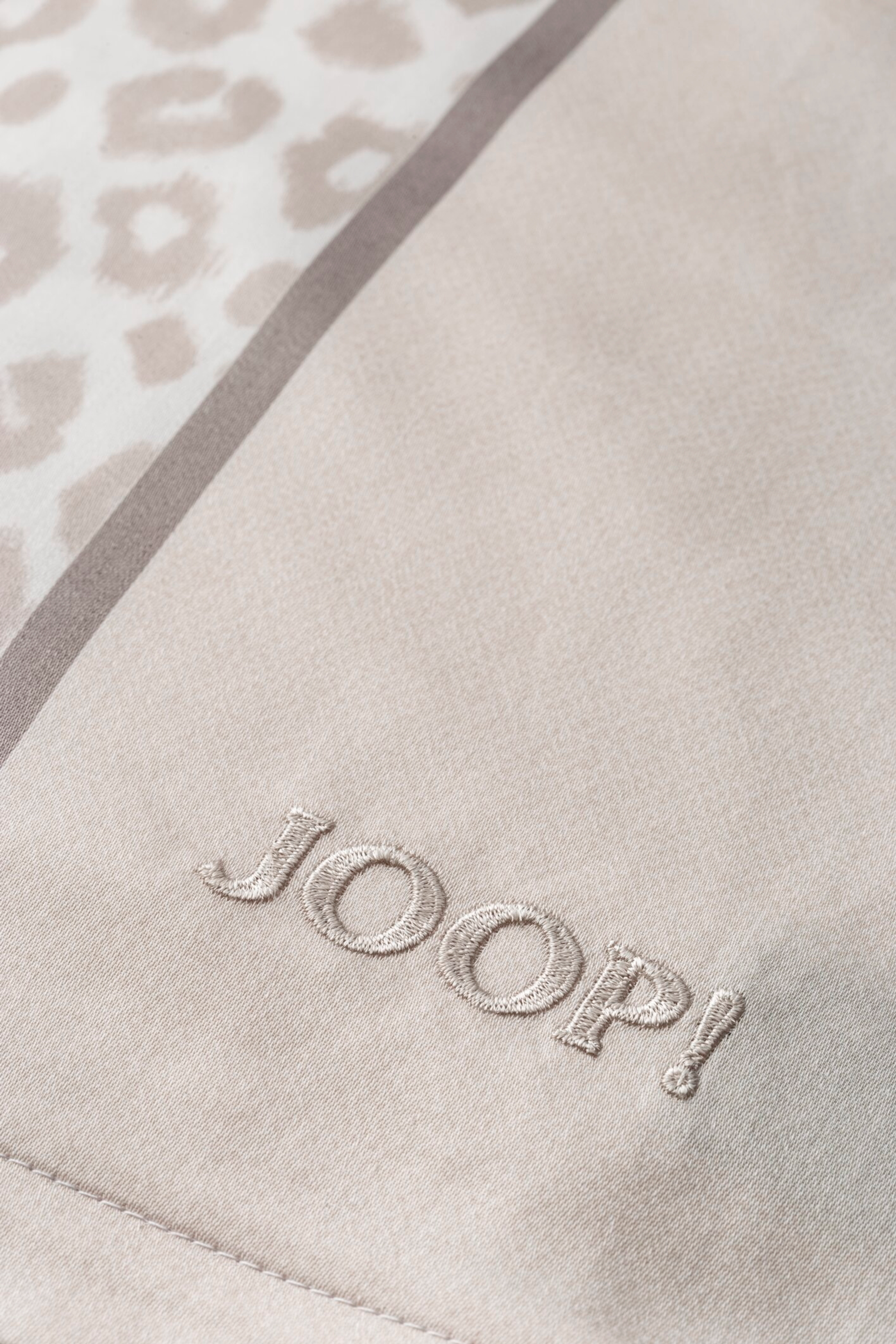 Satin-Bettw.JOOP! Leo 155x220 detail
