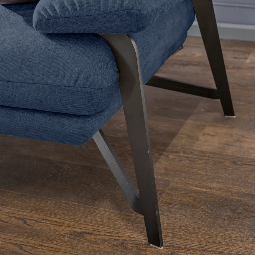 Denise Sofa 2x76cm detail