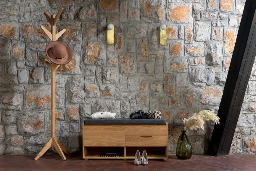 Garderobenbank detail