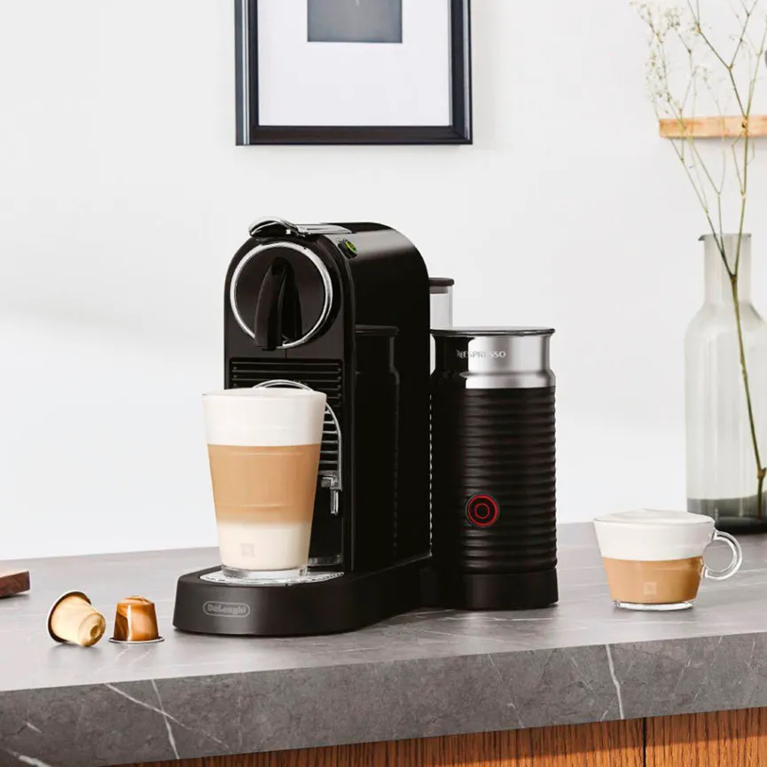 Nespresso Citiz & Milk schwarz milieu