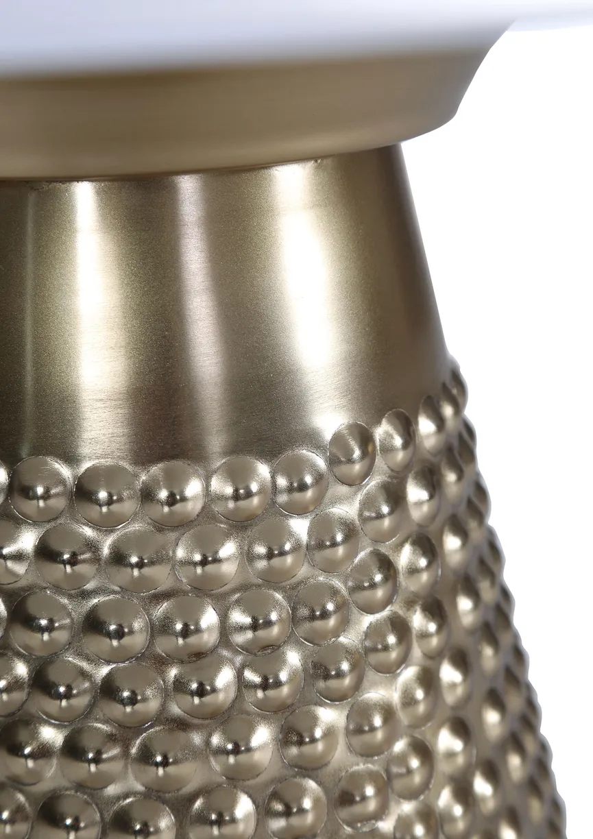 Beistelltisch detail