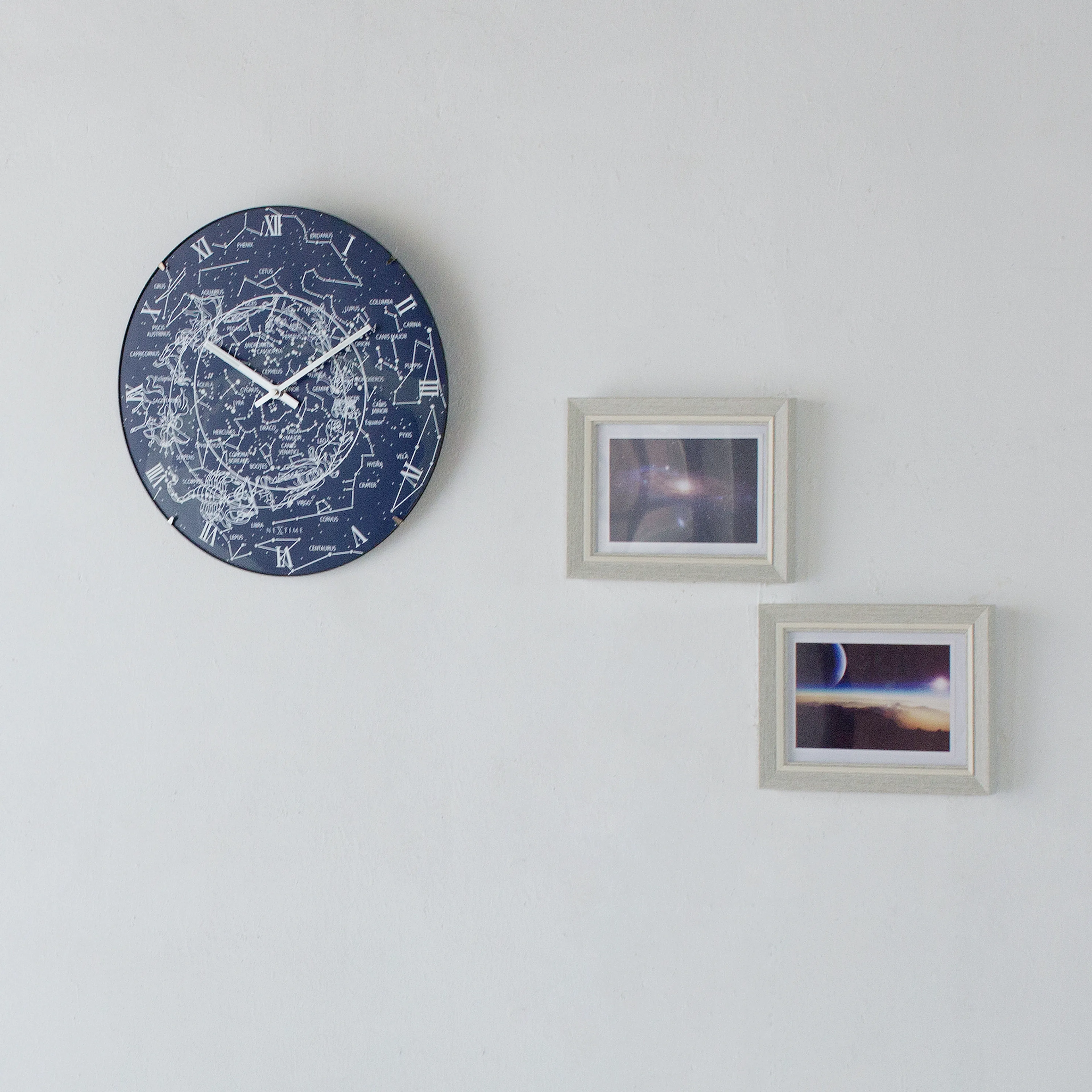 Quarzwanduhr Milky Way Dome Ø 35 cm