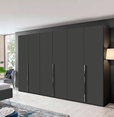 Kleiderschrank