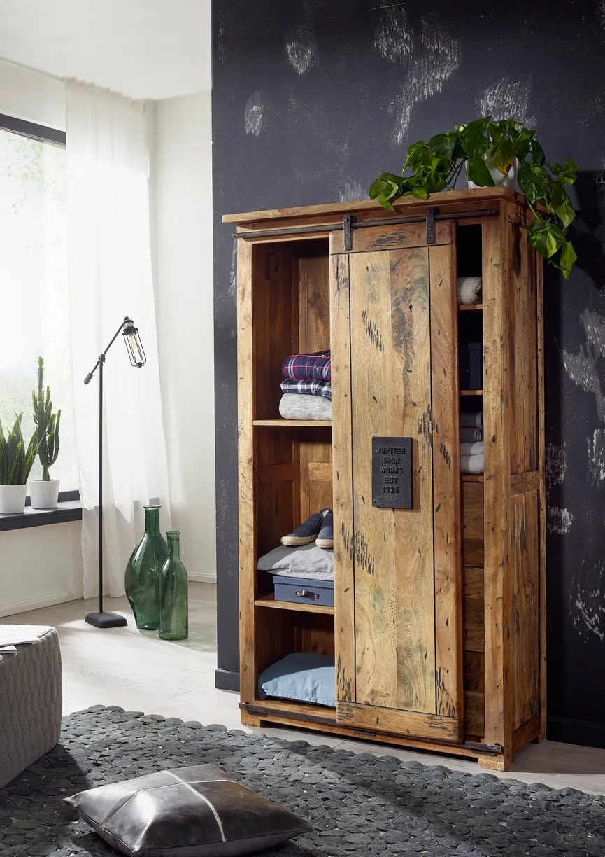Highboard II detail