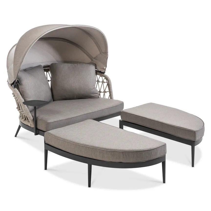** Daybed detail