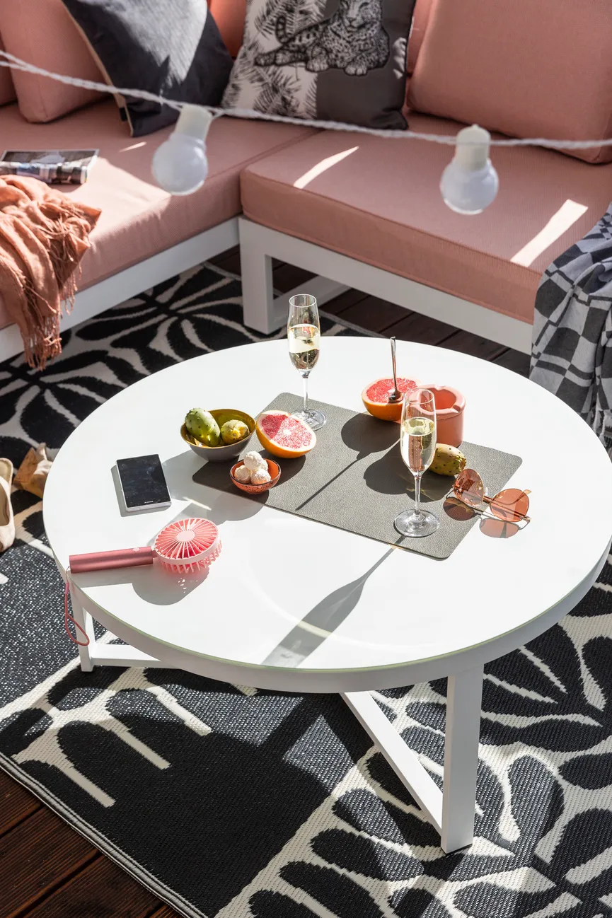 ** Lounge rechts detail