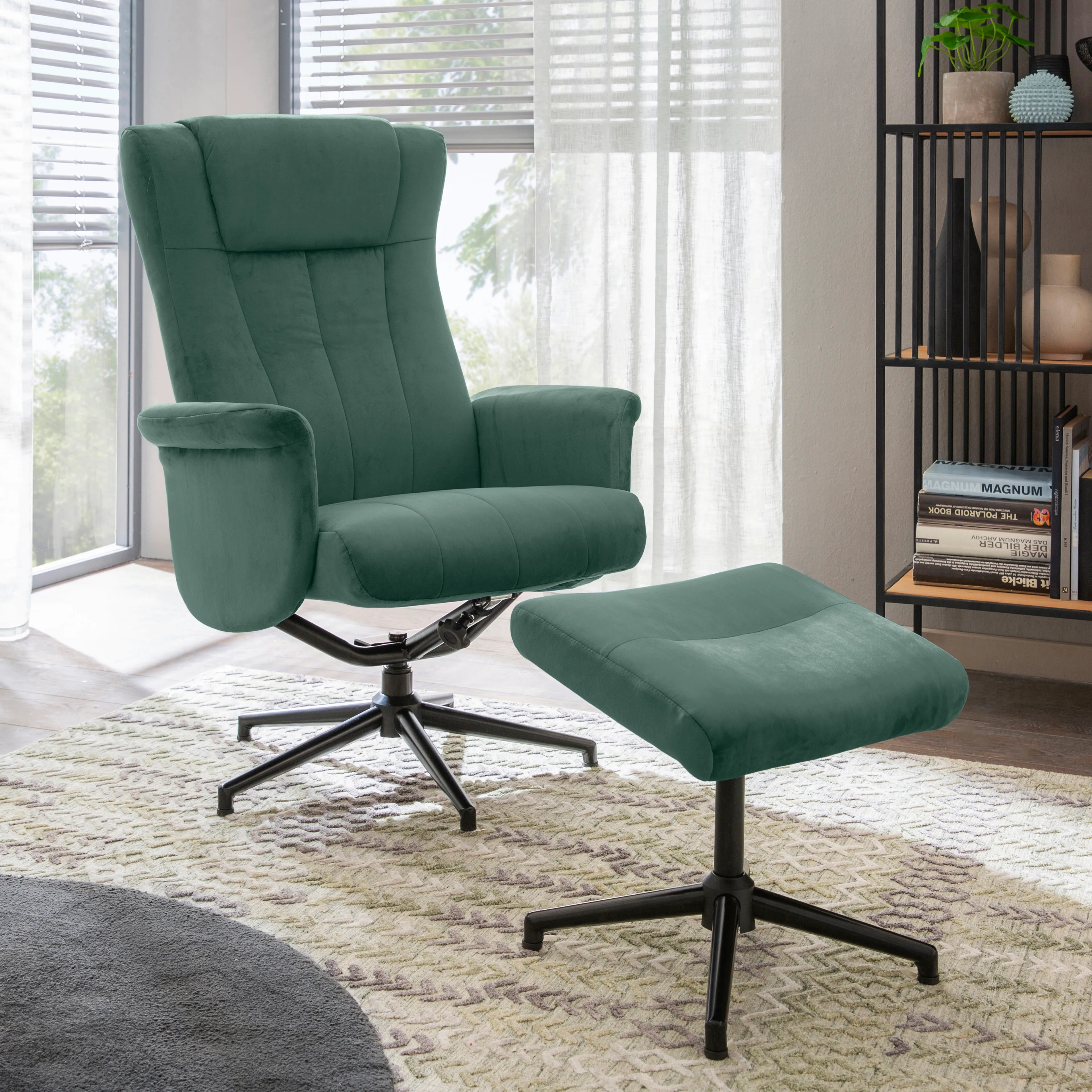 Sessel mit Hocker Linz