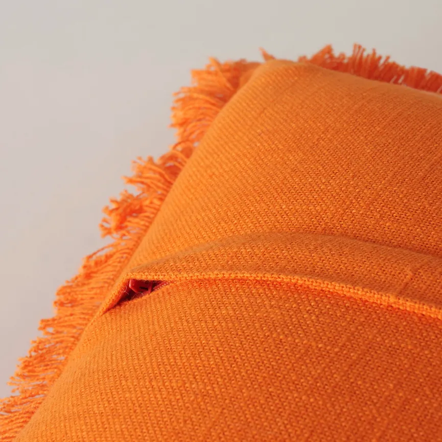 Kissen "Lenea" dunkelorange detail