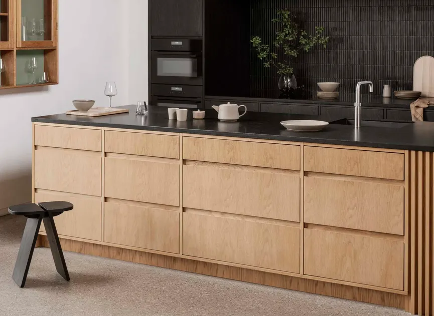 Tablett "Oku" oak M detail