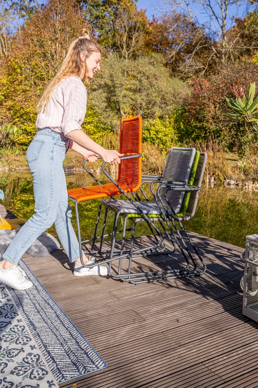 ** Gartenstuhl stapelbar detail