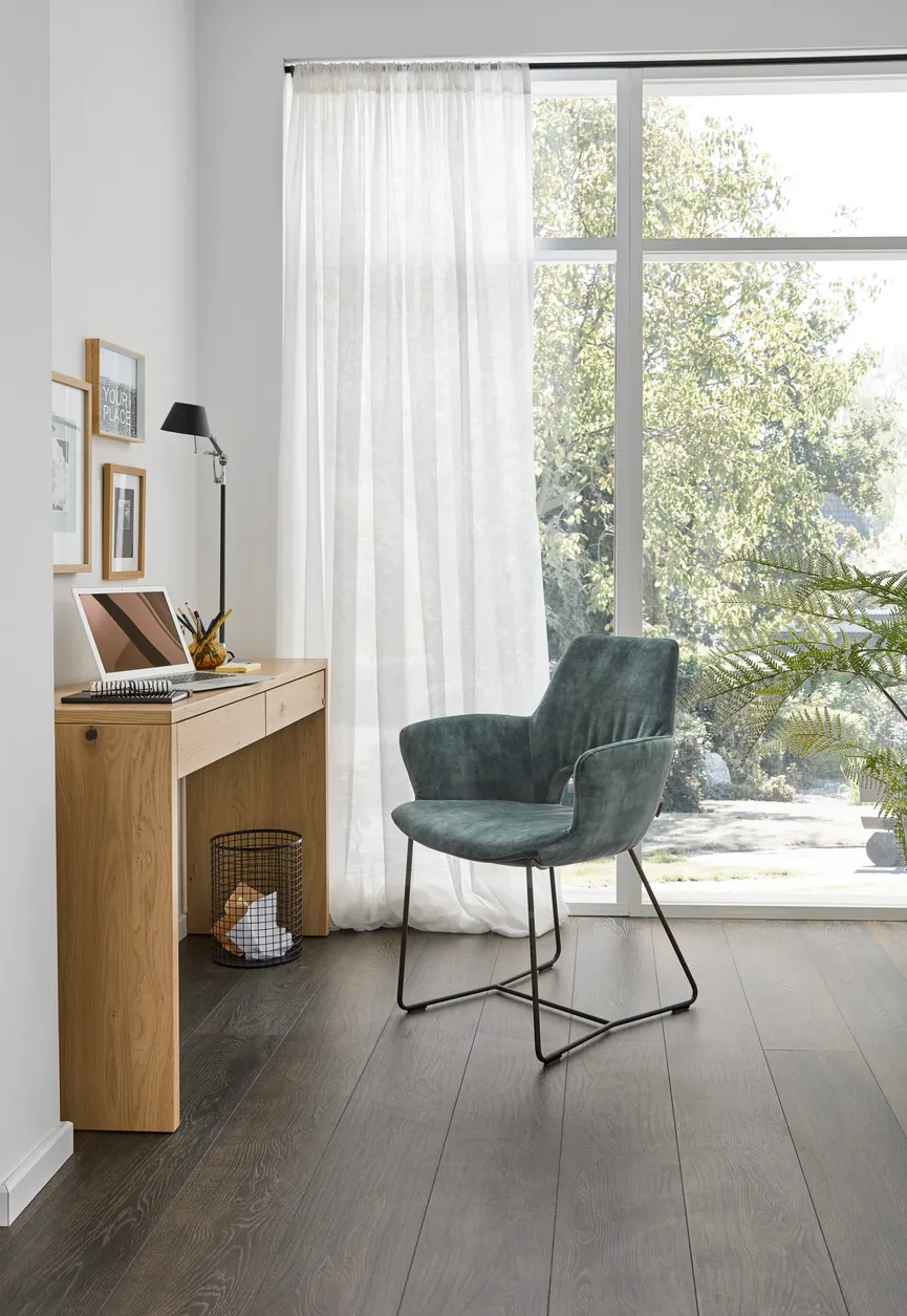 Stuhl R-2031 milieu