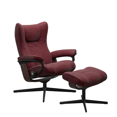 Sessel mit Hocker