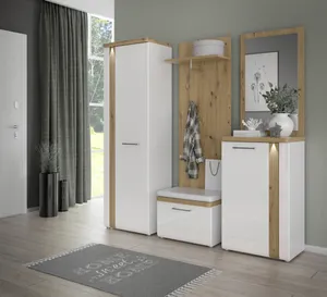 Garderobenschrank
