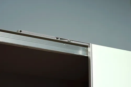 Mitteltürendämpfer